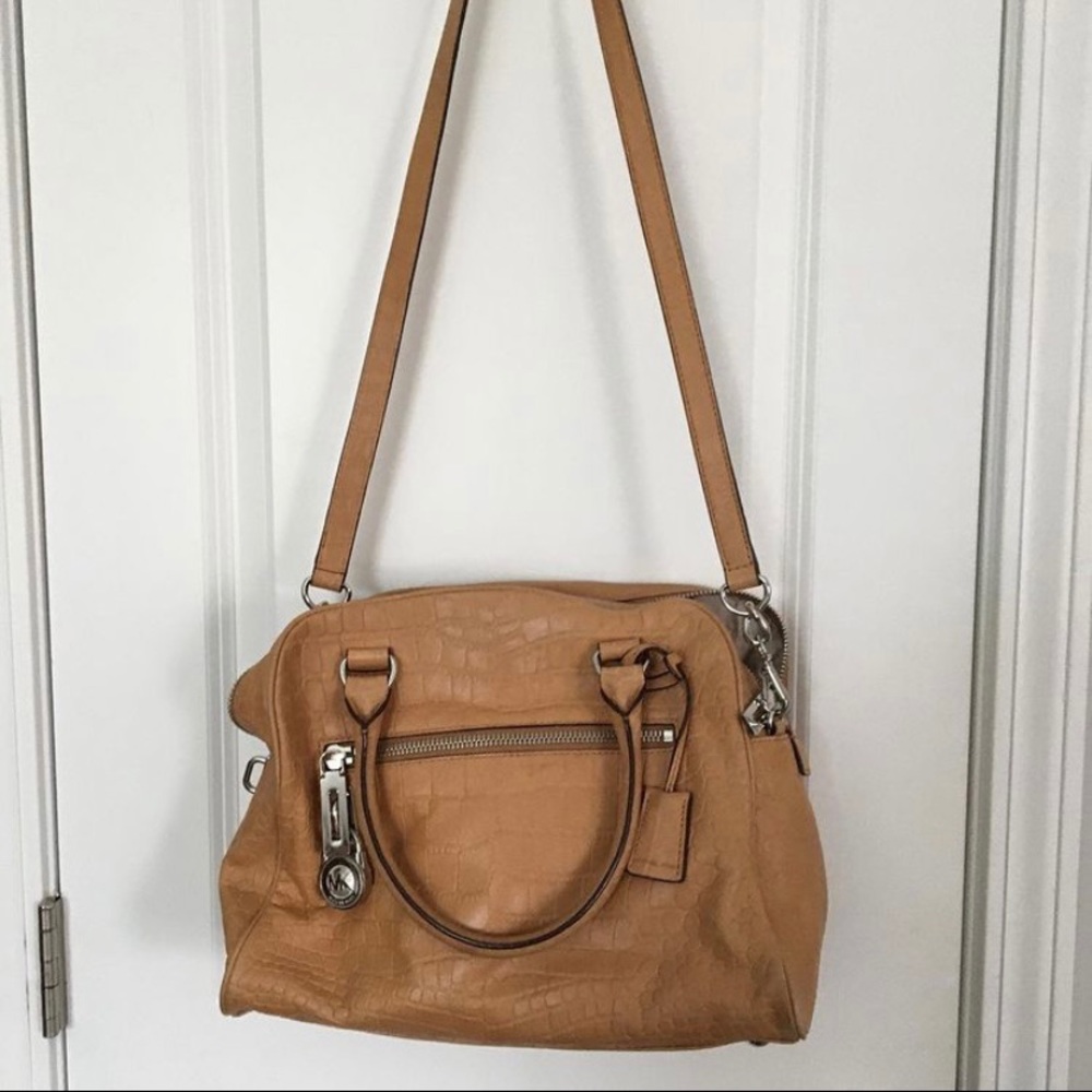 Michael Kors Handbag - Picture 1 of 6